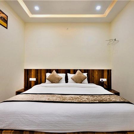 Hotel Ravi Residency Bharatpur Ngoại thất bức ảnh