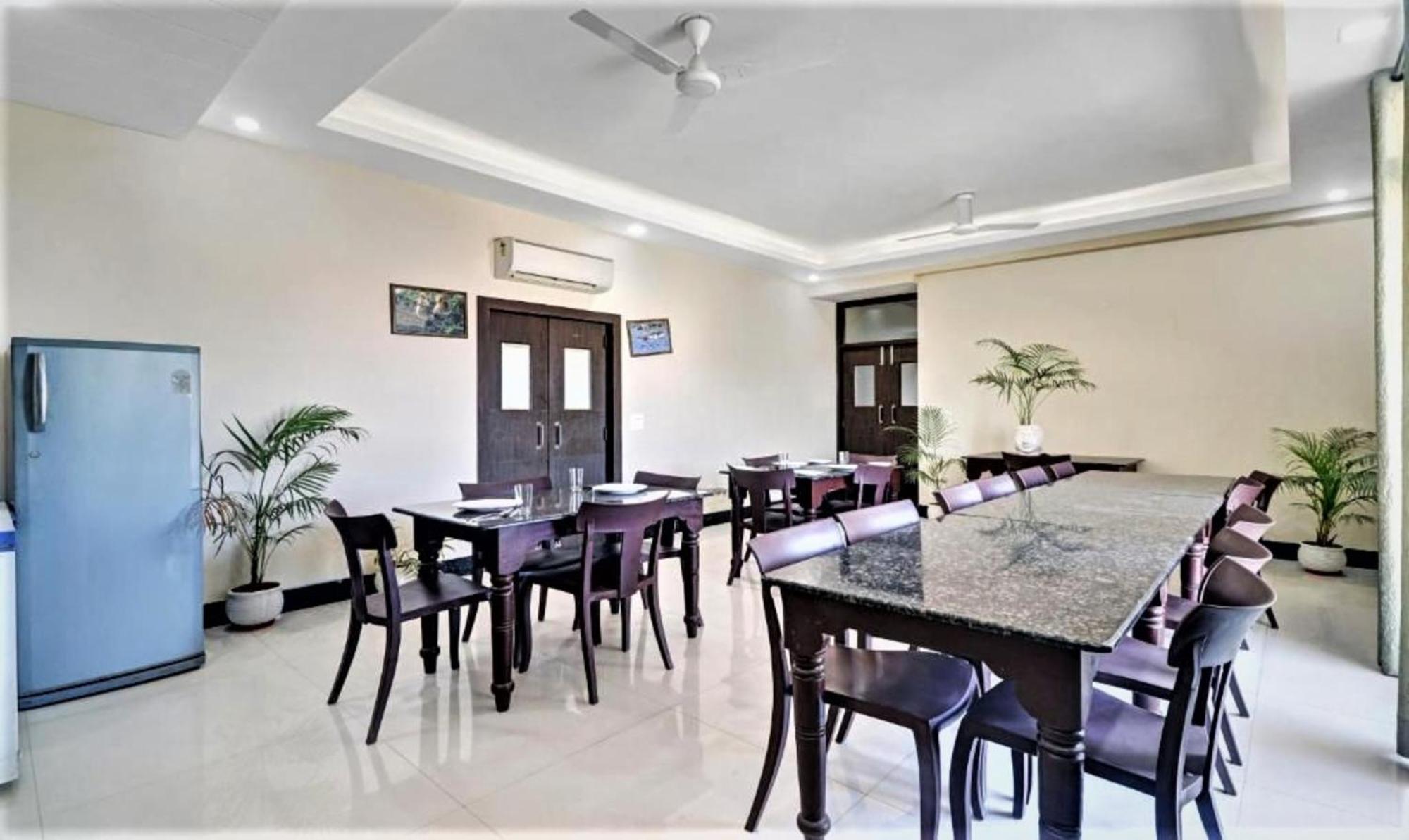 Hotel Ravi Residency Bharatpur Ngoại thất bức ảnh