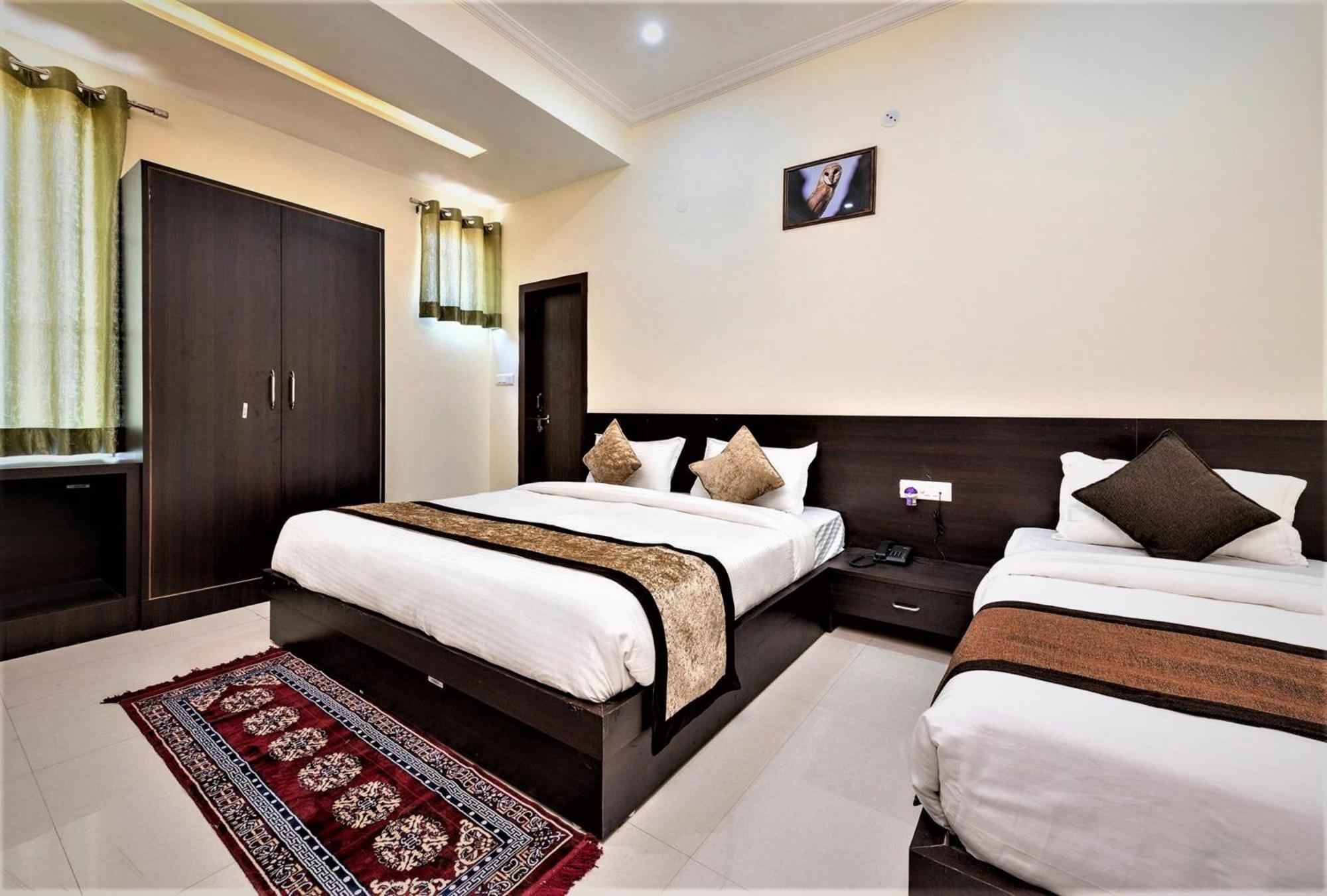 Hotel Ravi Residency Bharatpur Ngoại thất bức ảnh